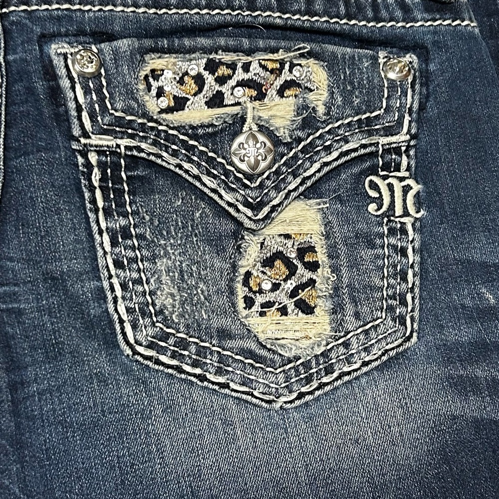 Miss Me Women's Blue Jeans Cheetah Print pockets